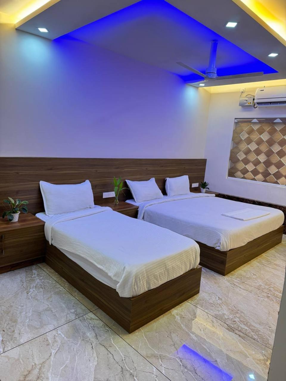 Krishnakripa Premium Residency Hotel Kochi Buitenkant foto