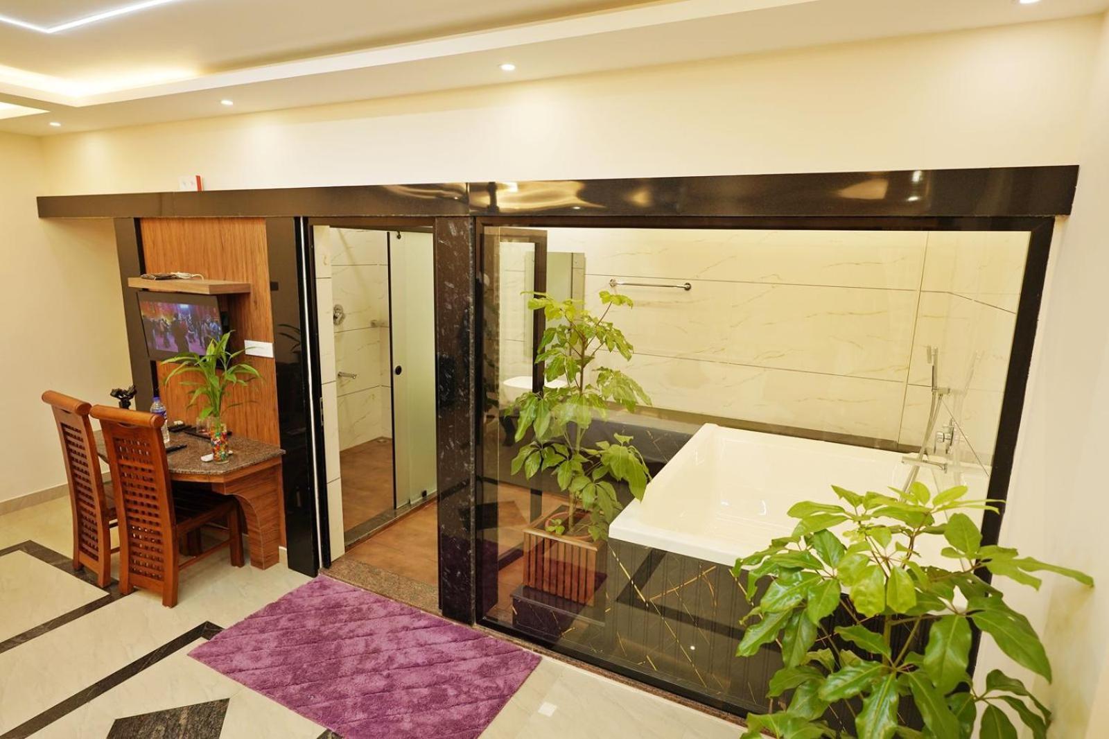 Krishnakripa Premium Residency Hotel Kochi Buitenkant foto